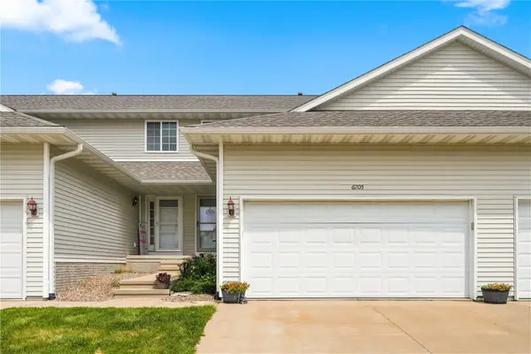 6205 Muirfield Drive Sw, Cedar Rapids, IA 52404
