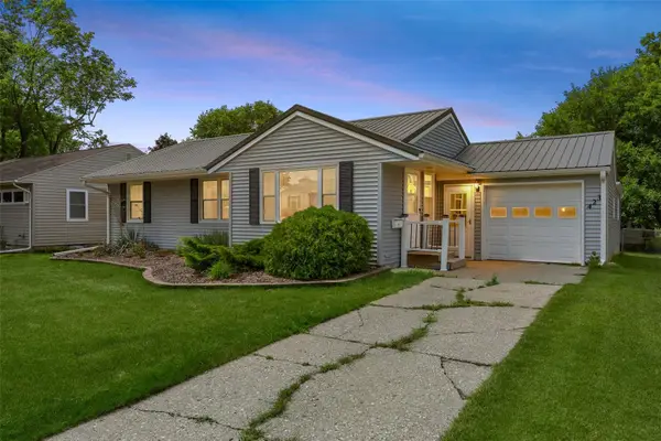 423 32nd Street Se, Cedar Rapids, IA 52403