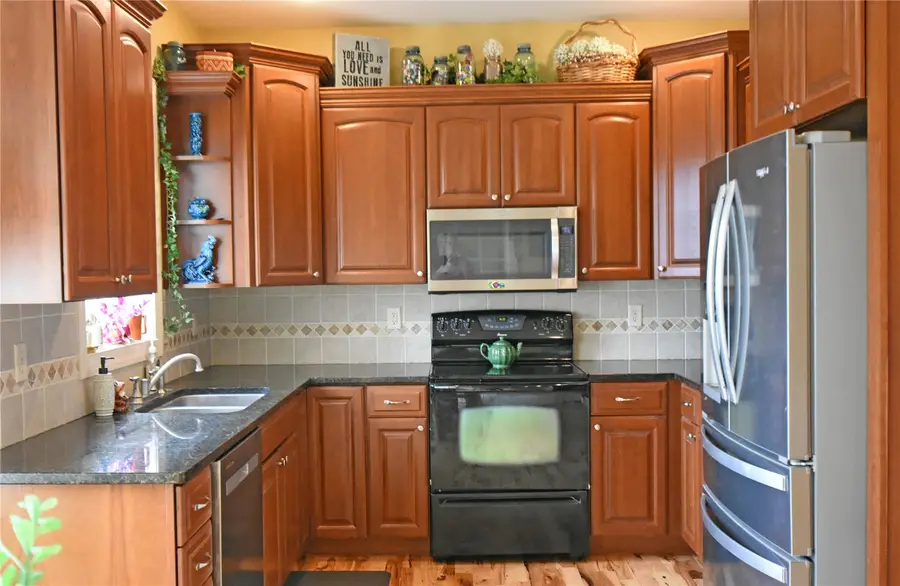 1340 7th Street Sw, Mount Vernon, IA 52314 - #3