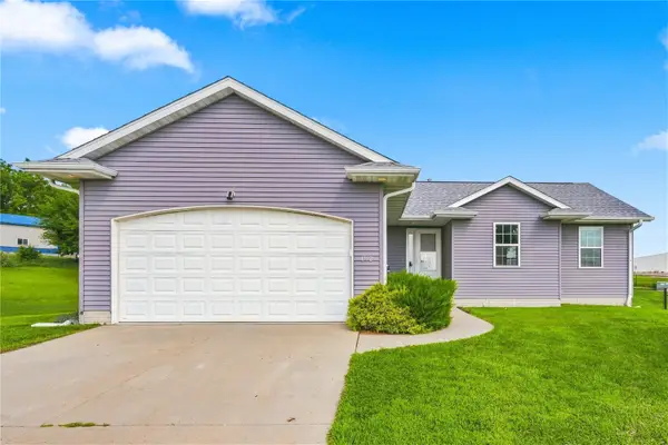4592 Creekview Trail, Palo, IA 52324
