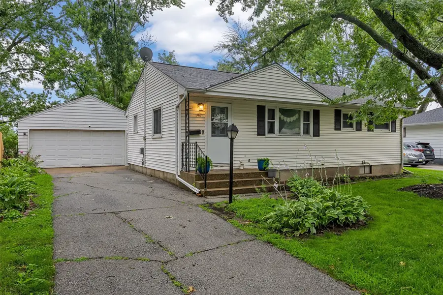 1411 Plum St, Iowa City, IA 52240 - #2