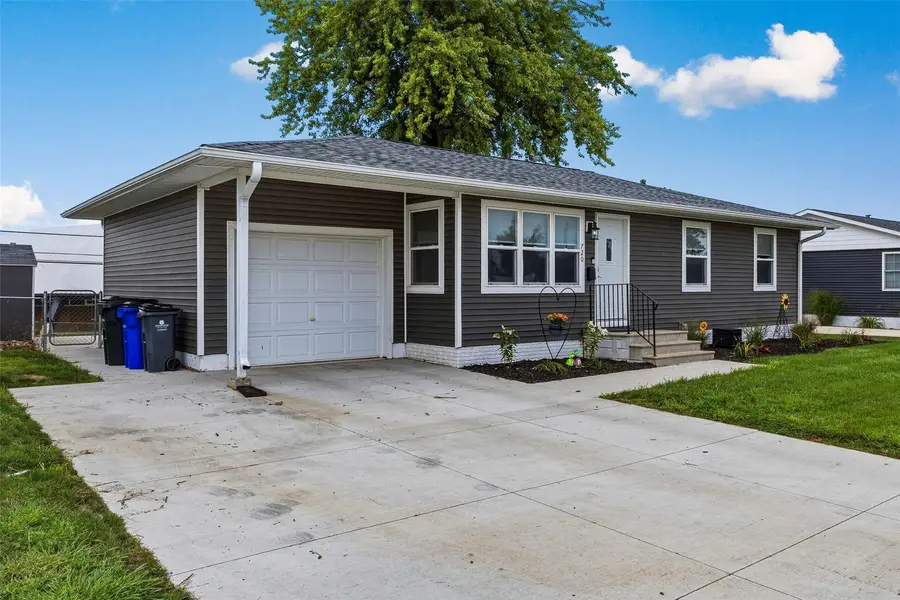 720 Owen Street Nw, Cedar Rapids, IA 52405 - #3