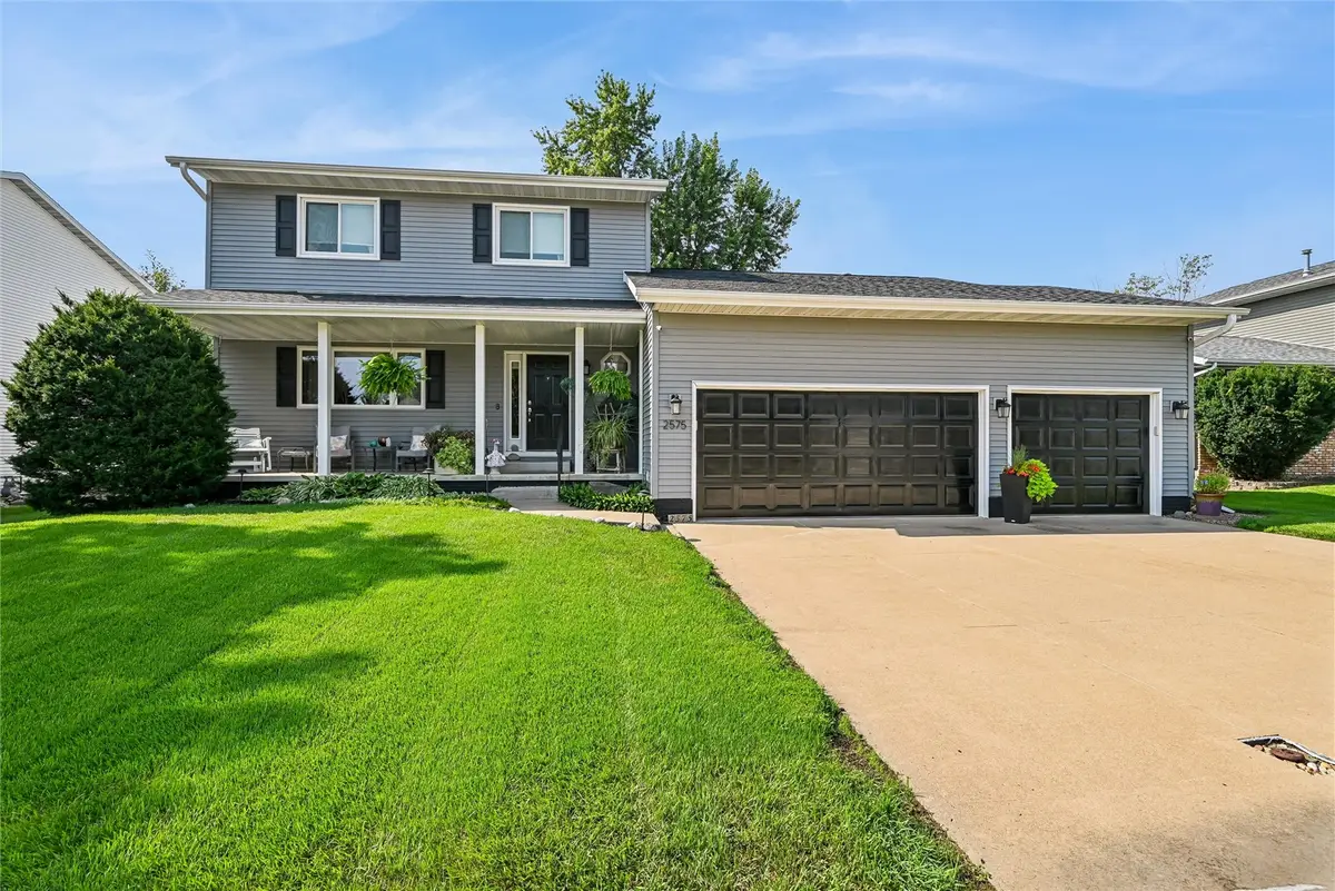 2575 Clark Avenue, Marion, IA 52302 - #1