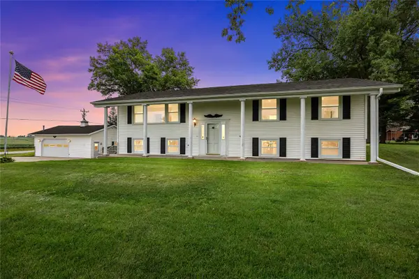 7405 Beverly Road Sw, Fairfax, IA 52228