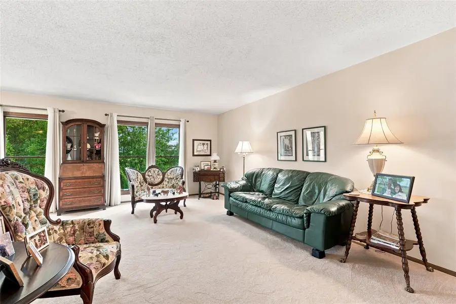 4806 Montclair Drive Nw, Cedar Rapids, IA 52405 - #2