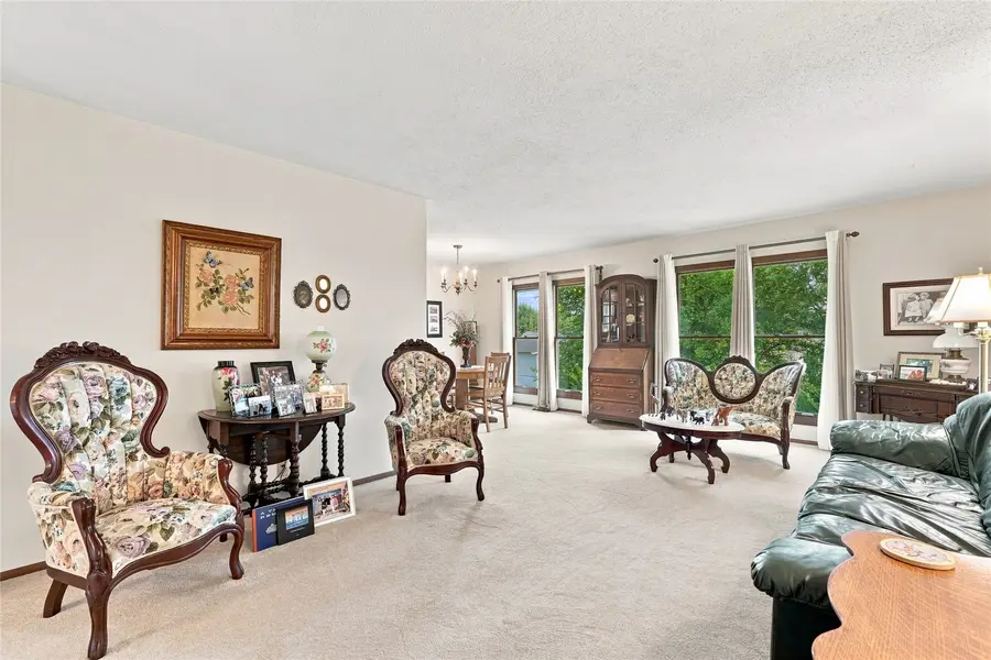 4806 Montclair Drive Nw, Cedar Rapids, IA 52405 - #3
