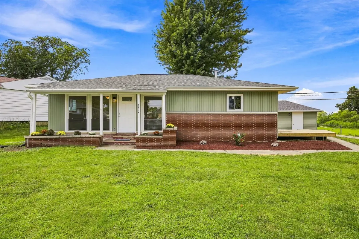 4432 Regal Avenue Ne, Cedar Rapids, IA 52402 - #1
