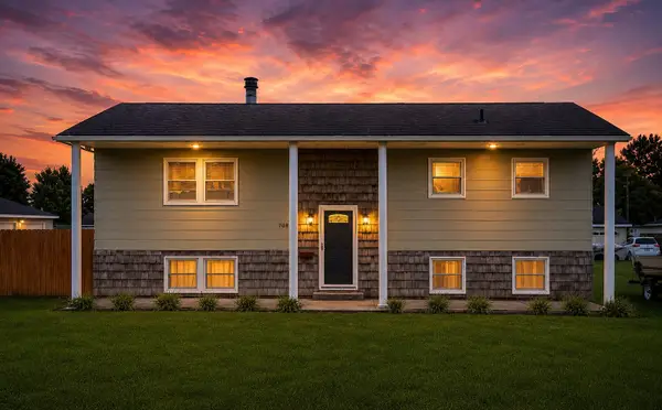 708 E 11th Street, Vinton, IA 52349