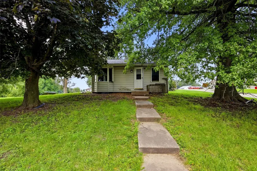 2045 High Drive Se, Cedar Rapids, IA 52403 - #2