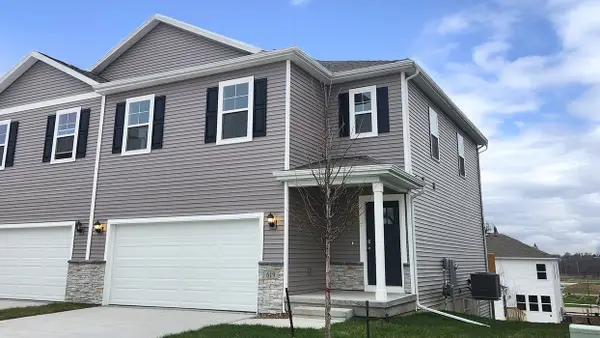 731 Maddie Lane, Tiffin, IA 52340