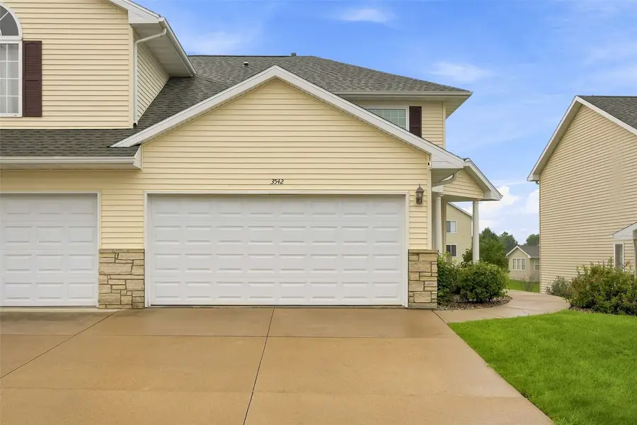 3542 Stoneview Circle, Cedar Rapids, IA 52404 - #2