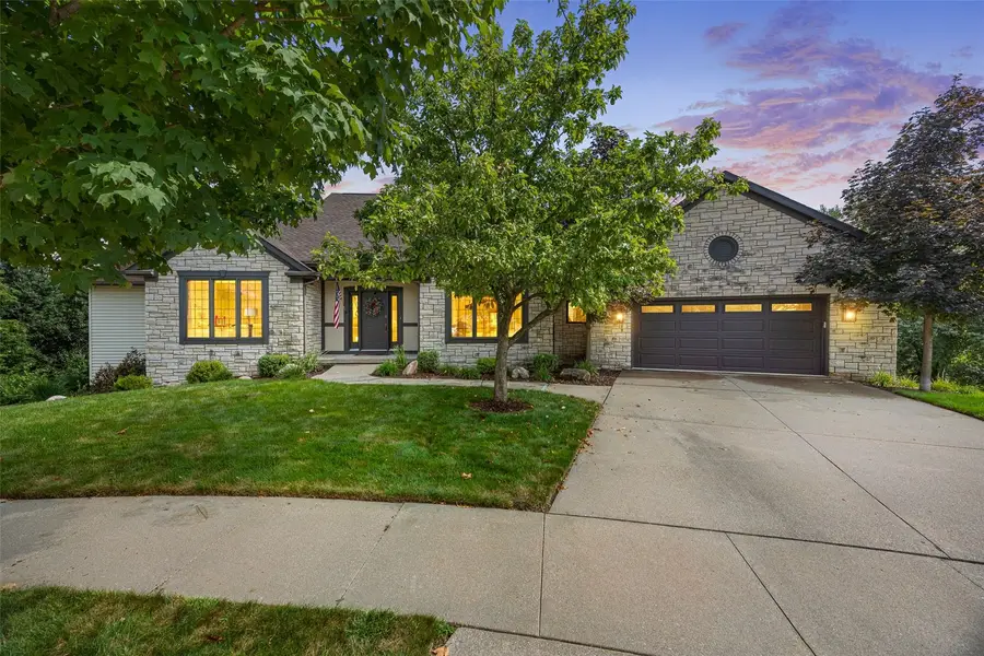 3205 Reston Court Ne, Cedar Rapids, IA 52402 - #2