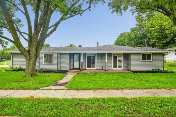 127 S Monroe St, Lisbon, IA 52253