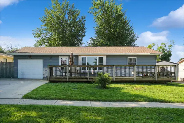 1045 Alpine Road, Marion, IA 52302