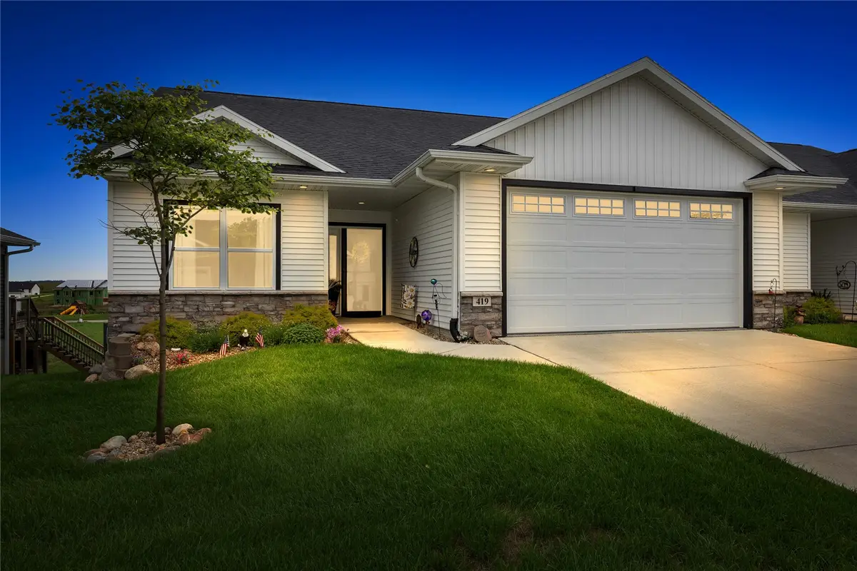 419 15th Avenue Sw, Mount Vernon, IA 52314 - #1