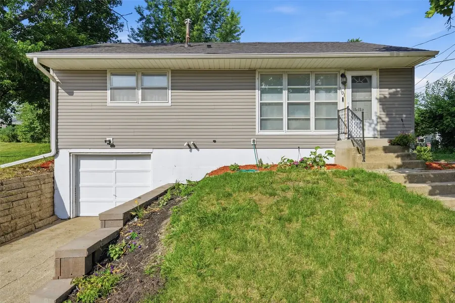 1101 38th Street Se, Cedar Rapids, IA 52403 - #2