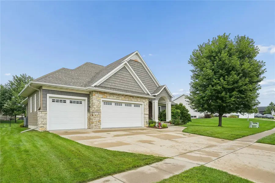 1154 Kettering Rd, Marion, IA 52302 - #2