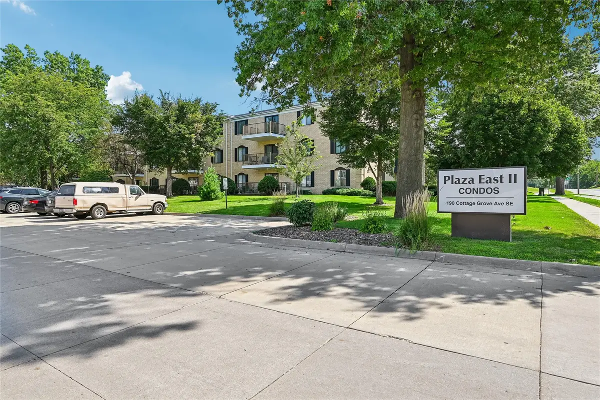 190 Cottage Grove Avenue Se #114, Cedar Rapids, IA 52403 - #1