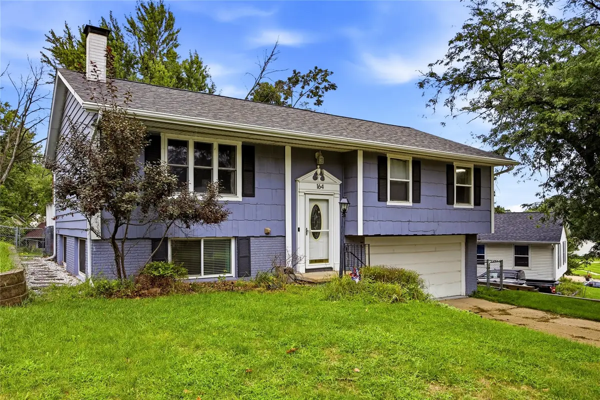 164 Brentwood Drive Ne, Cedar Rapids, IA 52402 - #1