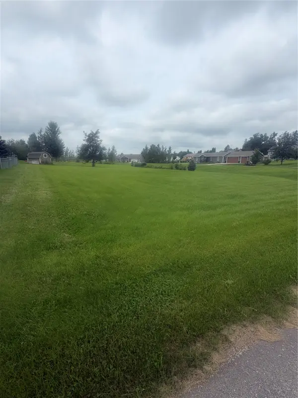 0 S 14th Ave #Lot 10, Vinton, IA 52349