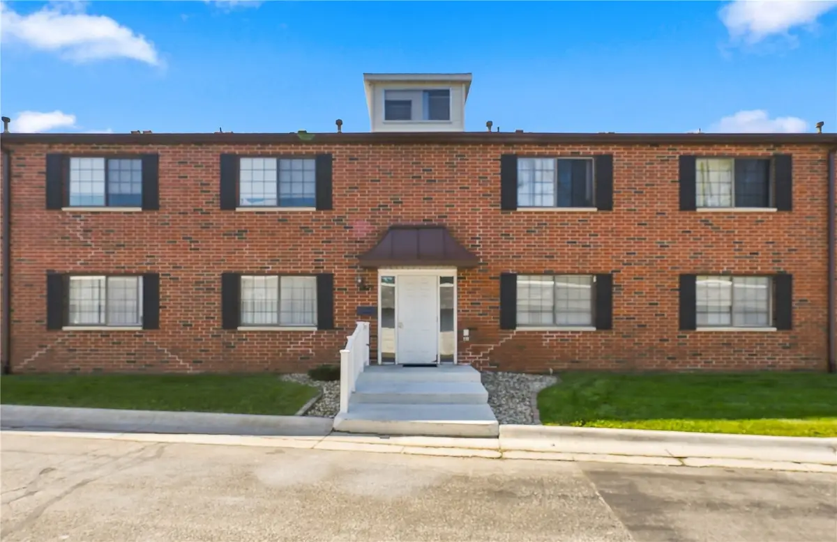 428 29th St Dr #5, Cedar Rapids, IA 52403 - #1