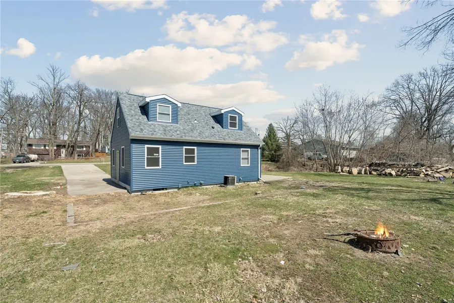 129 Northwood Drive, Hiawatha, IA 52233 - #3