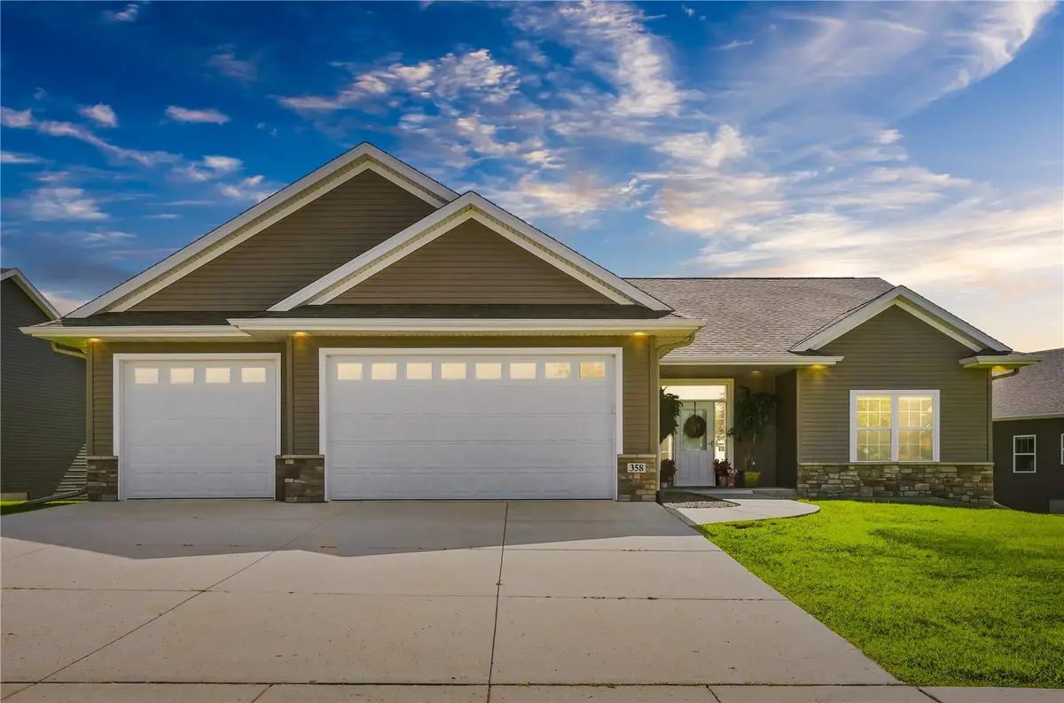 358 Eastview Ave, Marion, IA 52302 - #1