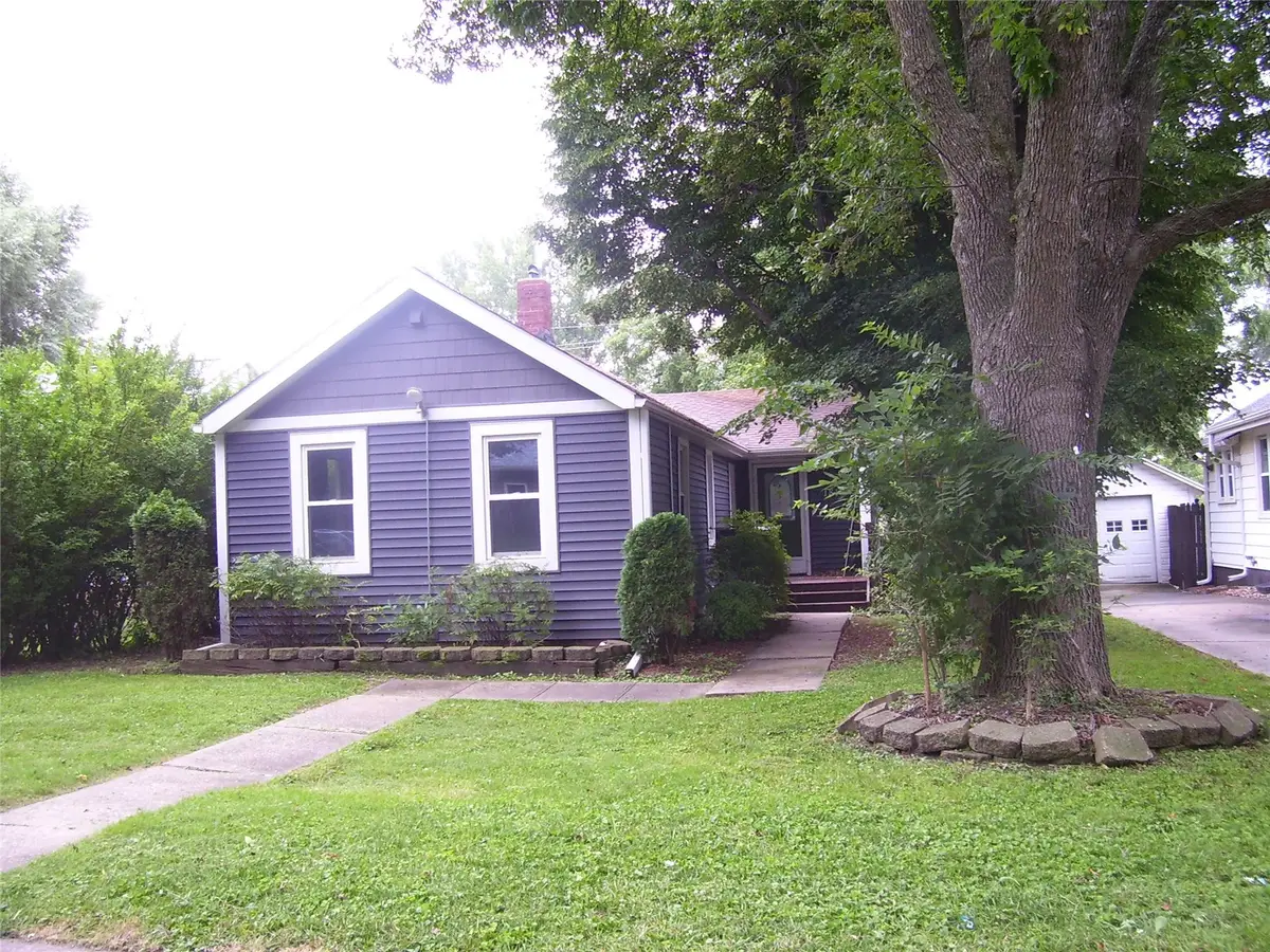 1817 H Street, Iowa City, IA 52240 - #1