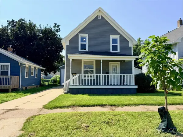 1133 C Avenue Nw, Cedar Rapids, IA 52405