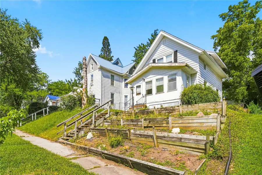 1116 A Avenue Nw, Cedar Rapids, IA 52405 - #2