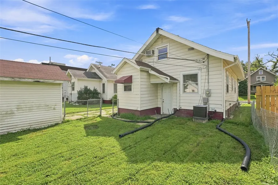 808 Oakland Rd Ne, Cedar Rapids, IA 52402 - #3