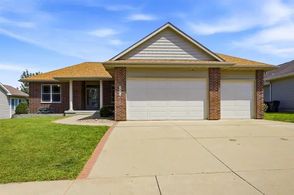 3501 Royal Drive Sw, Cedar Rapids, IA 52404