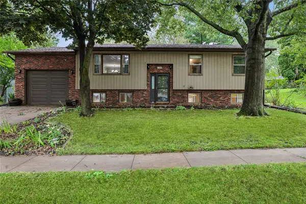 109 Oberlin Street, Iowa City, IA 52245