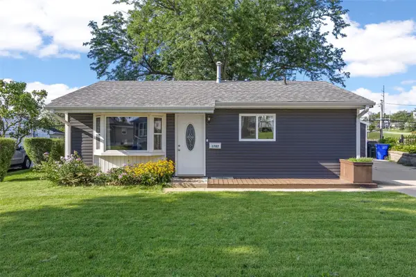 1707 14th Avenue Sw, Cedar Rapids, IA 52404