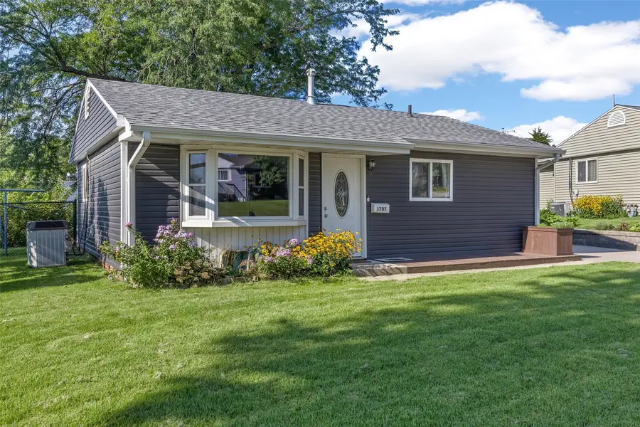 1707 14th Avenue Sw, Cedar Rapids, IA 52404 - #2