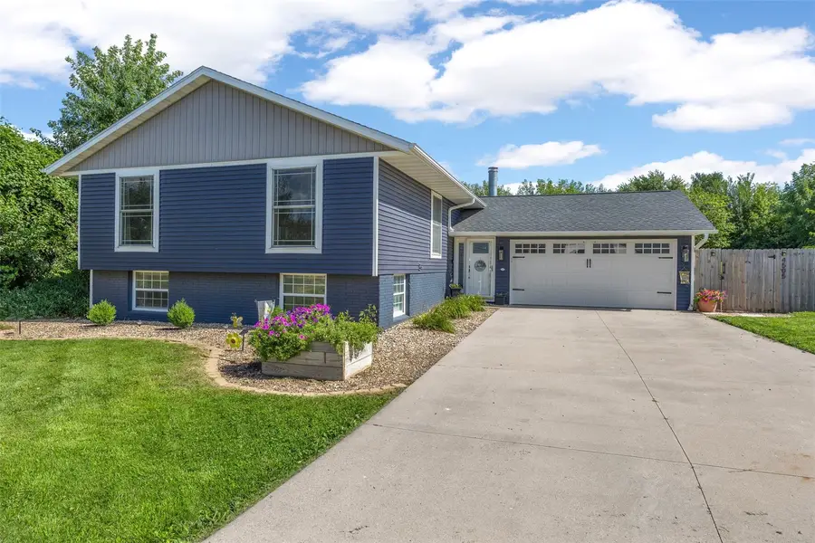 4505 Martin Court Nw, Cedar Rapids, IA 52405 - #2