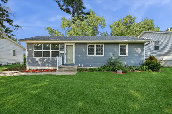 1212 18th Street Nw, Cedar Rapids, IA 52405