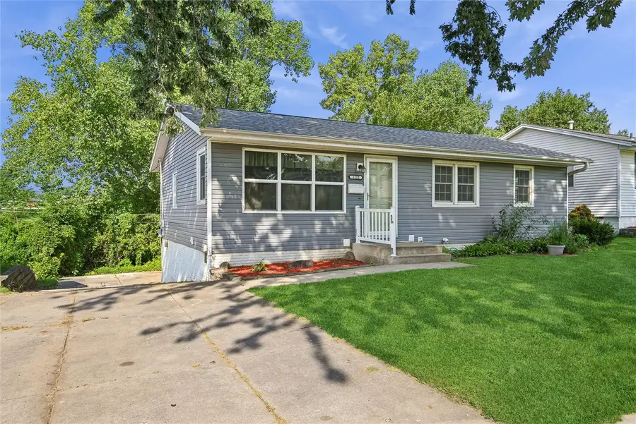1212 18th Street Nw, Cedar Rapids, IA 52405 - #3