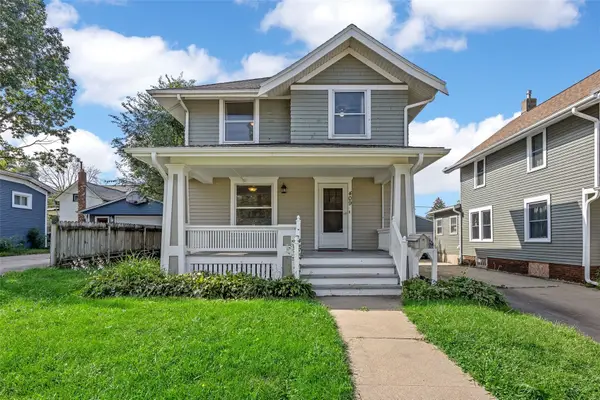 409 34th Street Ne, Cedar Rapids, IA 52402
