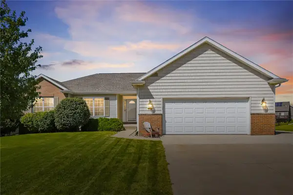 3340 Edgebrooke Drive, Marion, IA 52302