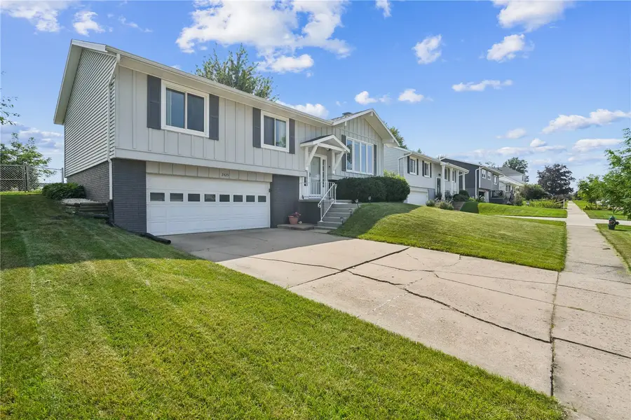 3425 Sue Lane Nw, Cedar Rapids, IA 52405 - #2