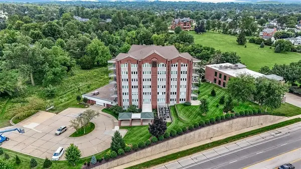 111 Cottage Grove Avenue Se #303, Cedar Rapids, IA 52403