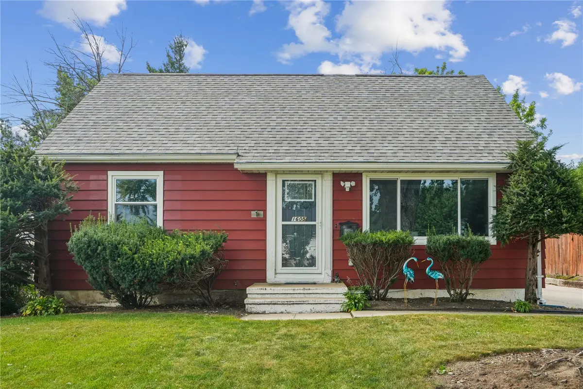 1605 48th St Ne, Cedar Rapids, IA 52402 - #1