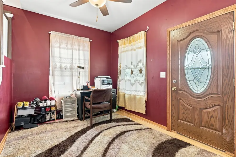 408 6th Avenue Sw, Cedar Rapids, IA 52404 - #3