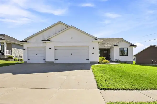 1623 Bobcat Drive Nw, Cedar Rapids, IA 52405