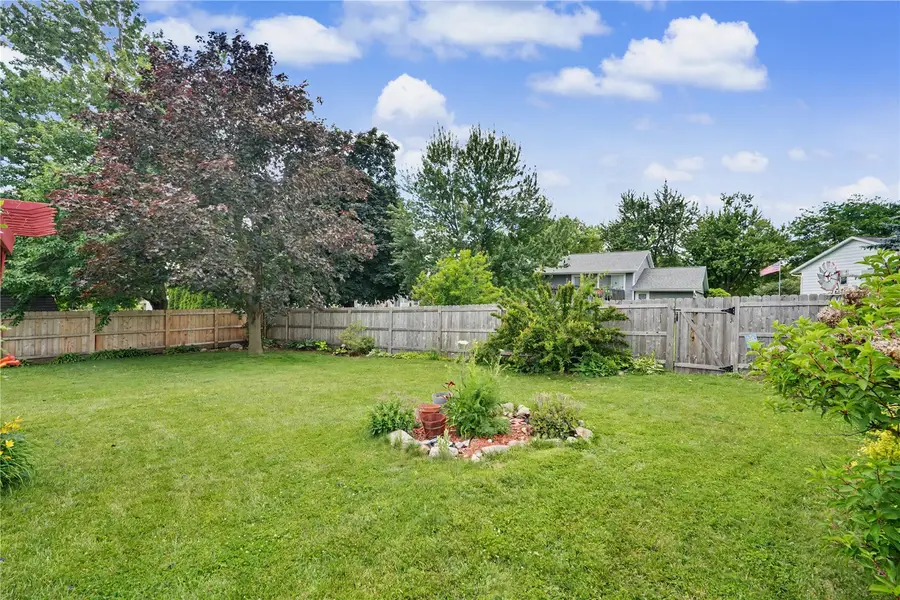 6525 Council St Ne, Cedar Rapids, IA 52402 - #3