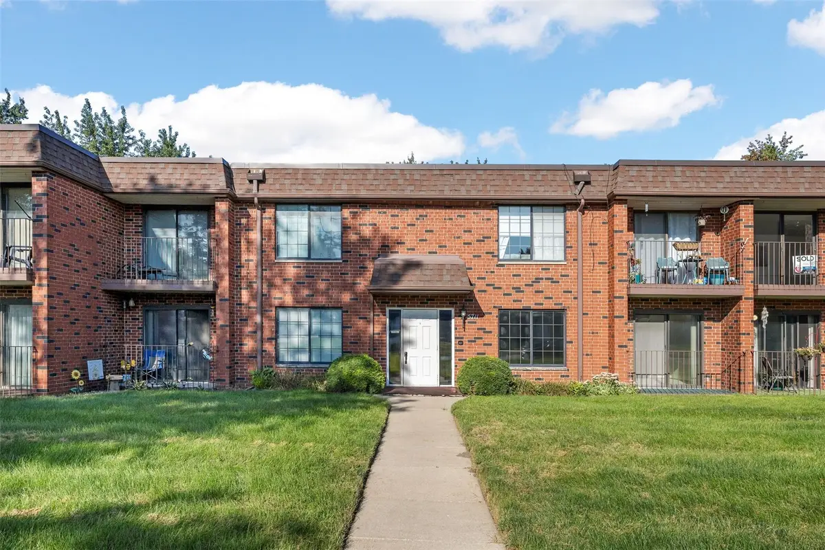 5711 Golden Ct Ne #36, Cedar Rapids, IA 52402 - #1