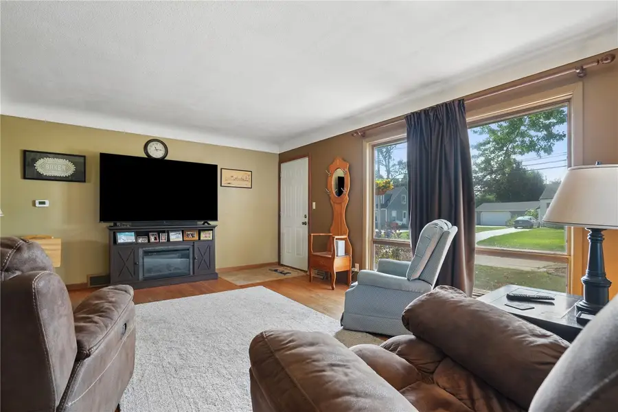 1290 34th, Cedar Rapids, IA 52402 - #3