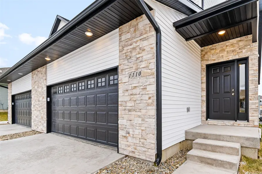1405 Winterberry Lane, North Liberty, IA 52317 - #3