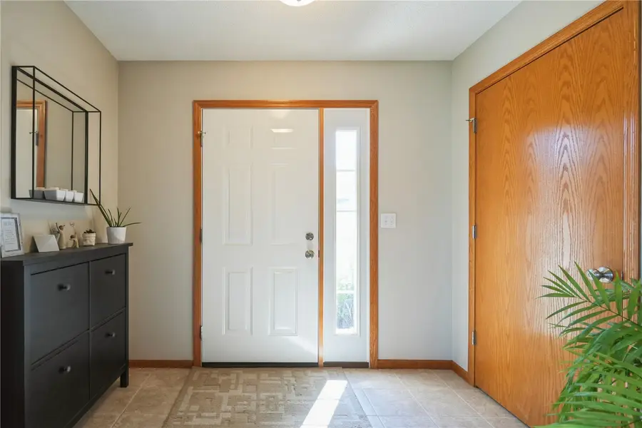 3313 Stoneview Circle Sw, Cedar Rapids, IA 52404 - #3